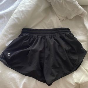 Lululemon Hotty hot short